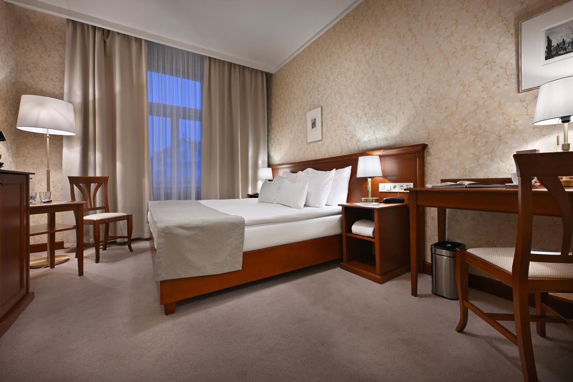 Rott 4* Prag